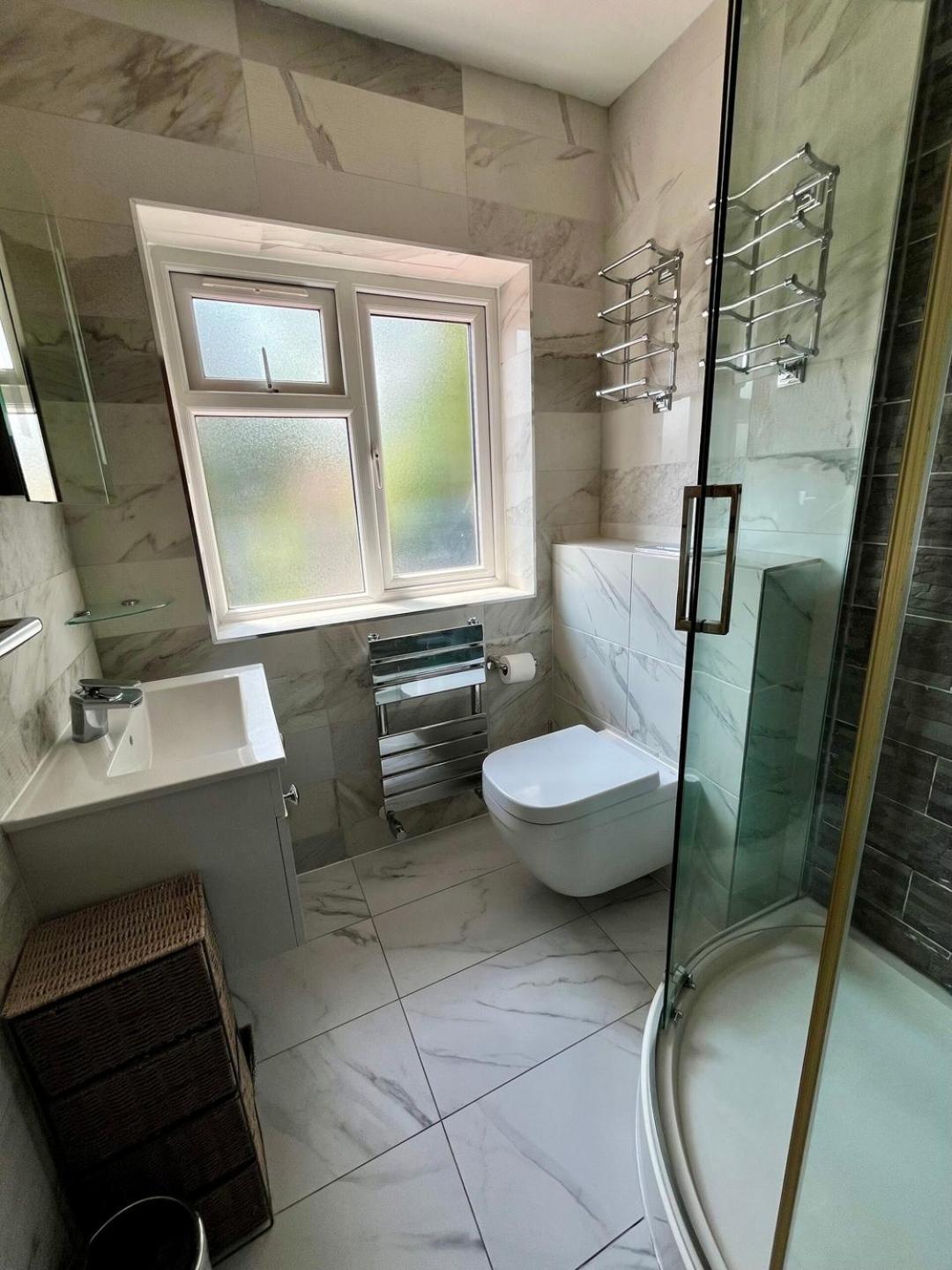Stylish 2 Bedroom House Wembley Ferienhaus