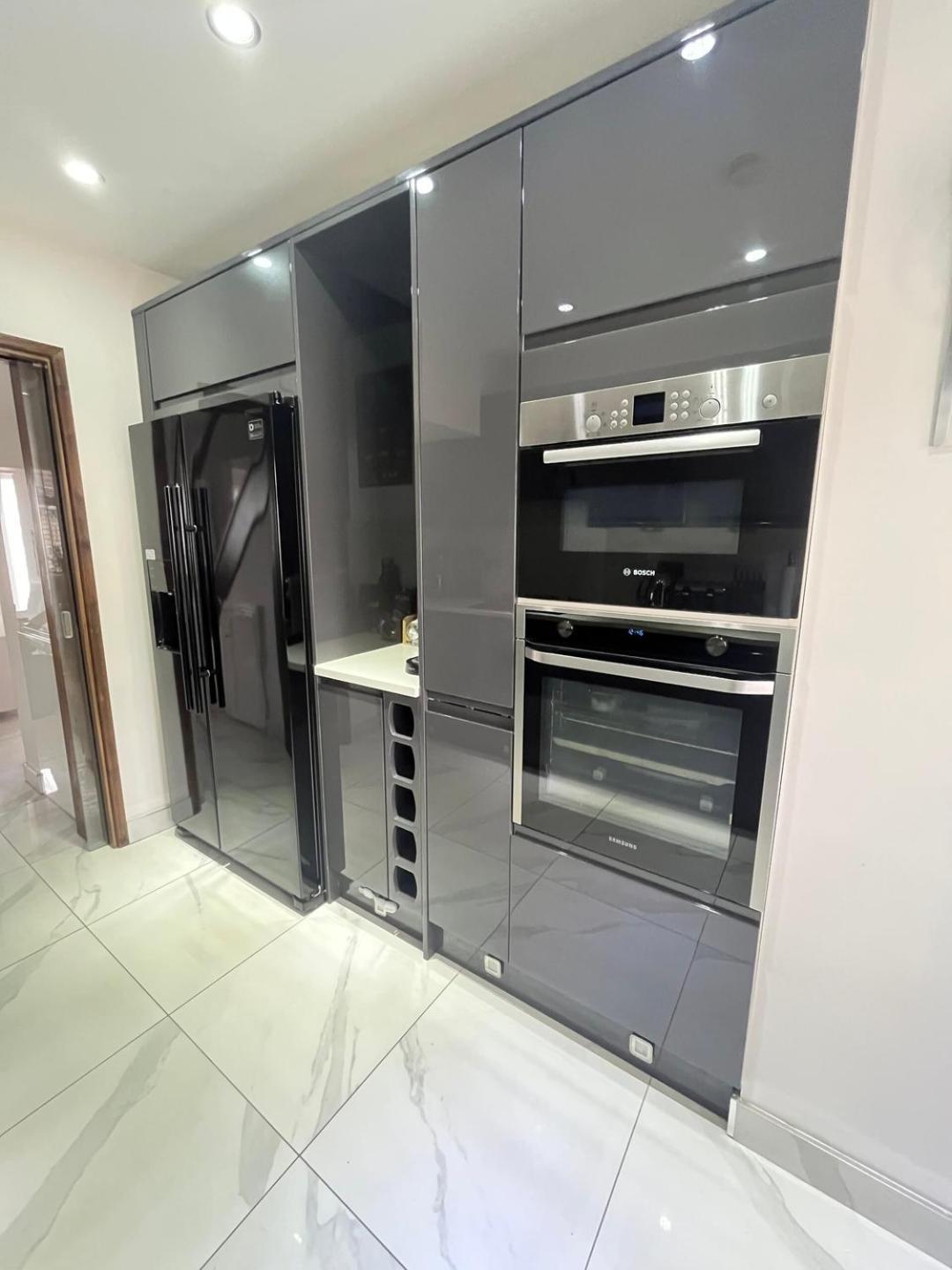 Ferienhaus Stylish 2 Bedroom House Wembley London